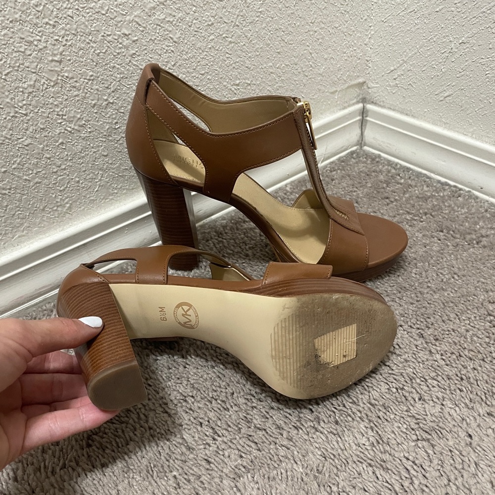 Michael Kors Brown Leather T-Strap Block Heel Sandals - Picture 2 of 8
